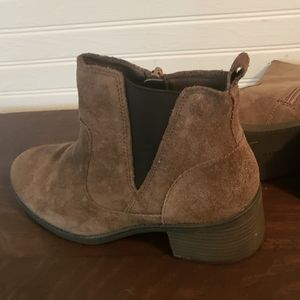 Clarks size 8